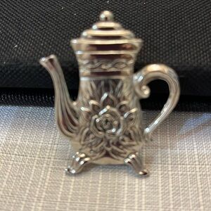 Vintage coffee pot brooch with floral details
